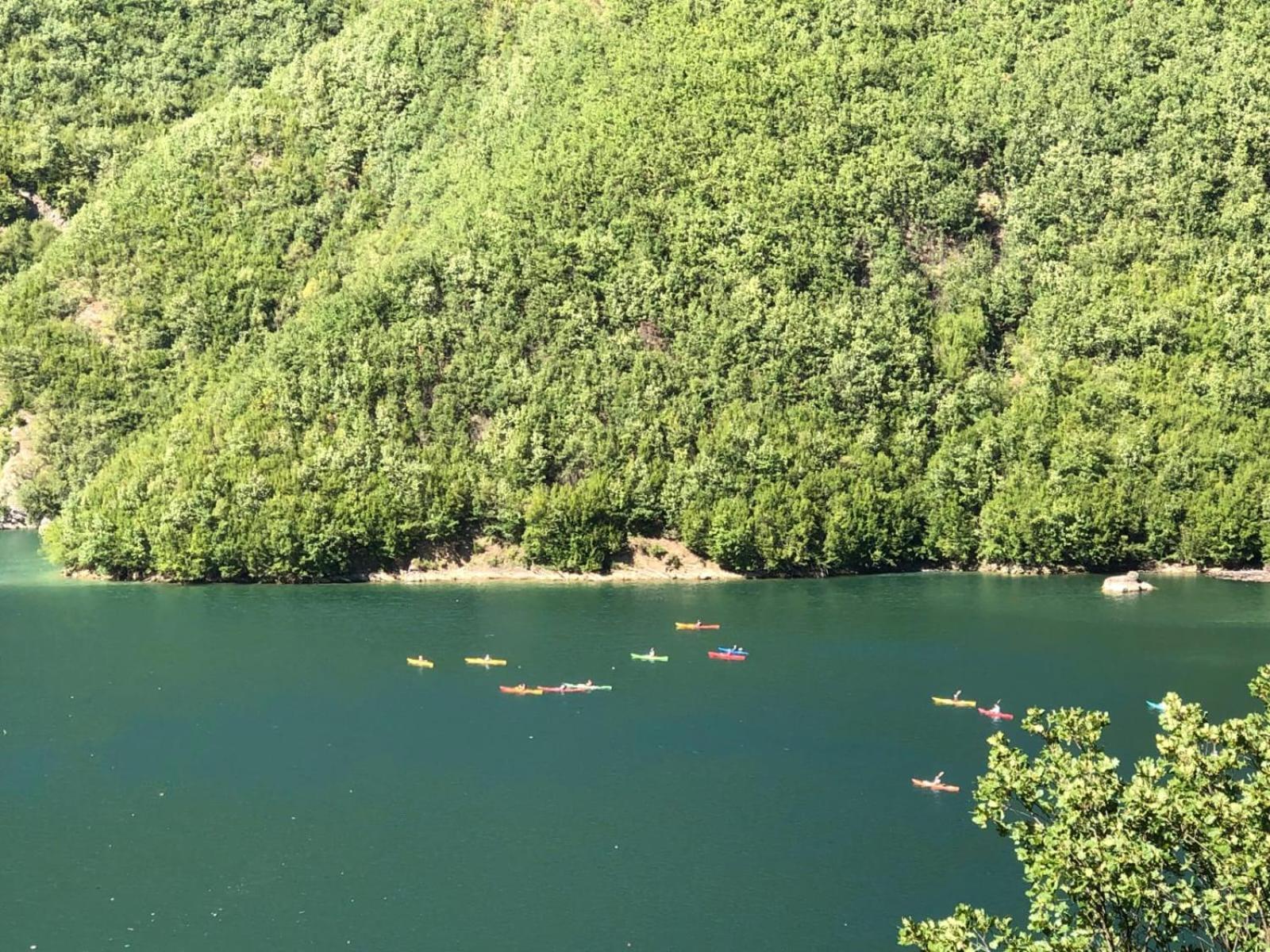 Twin Villas Komani Lake المظهر الخارجي الصورة