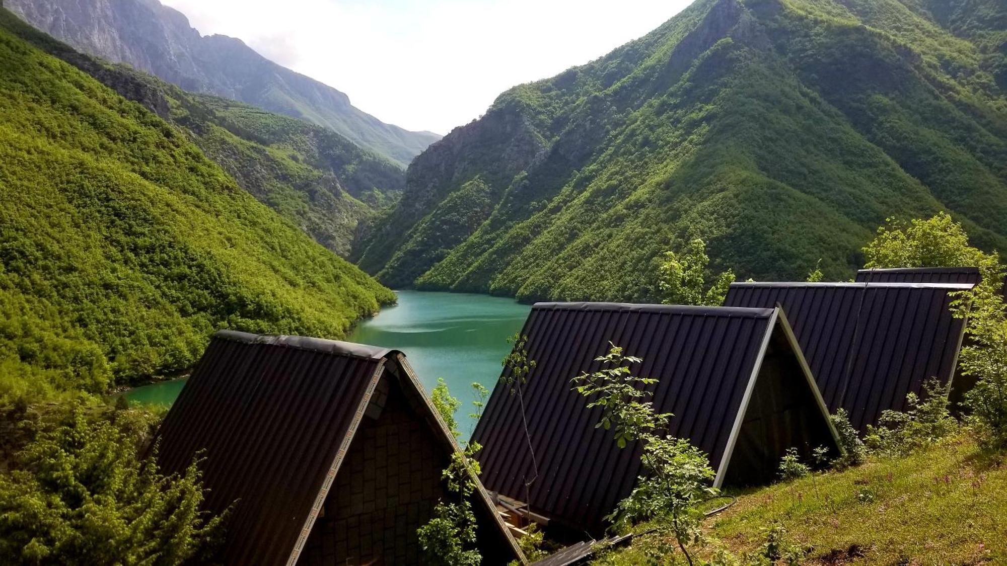Twin Villas Komani Lake المظهر الخارجي الصورة